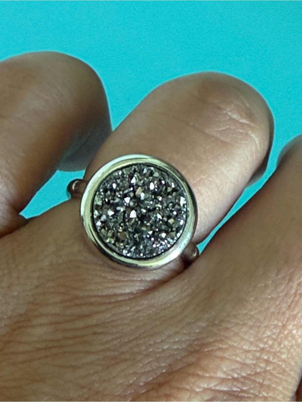 Silver-Tone Druzy Round Ring in Gray